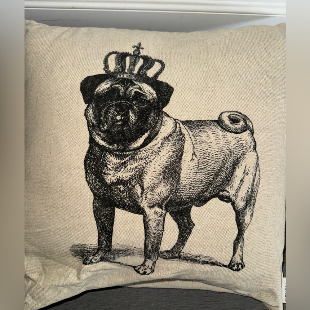 Porter Lane Home Queen Pug Pillow Cover 16" x 17"